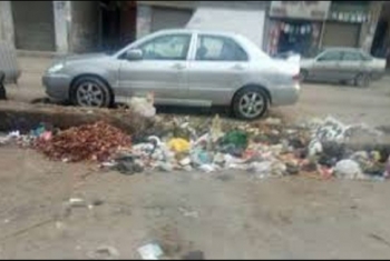  حي الزهور بالزقازيق يعاني من القمامة