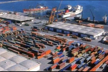  إغلاق ميناء الاسكندرية بسبب الرياح الشديدة والأتربة
