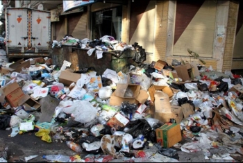  في ظل حكم العسكر.. الشراقوة: نعيش في أكوام من القمامة