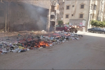  القمامة تحاصر شارع السلام المجاور لجامعة الزقازيق والأهالي غاضبون