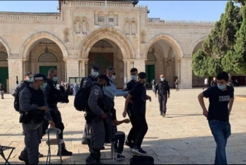  في يوم عرفة وذكرى خراب الهيكل المزعوم.. قوات الاحتلال تقتحم المسجد الأقصى