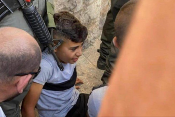  شرطة الاحتلال تدهس طفلًا مقدسيًا رفع علم فلسطين