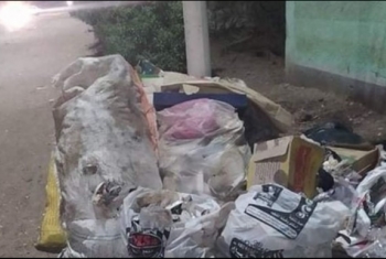  شكوى من تراكم القمامة في قرية دبيج بديرب نجم