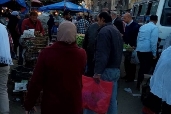  استياء بين الأهالي من إقامة السوق الأسبوعي في قرية بردين بالزقازيق