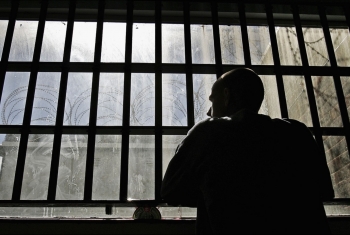  توثيق حالات تعذيب جديدة في سجون العسكر