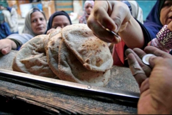  منيا القمح| اشتباكات بين الأهالي بسبب نقص الخبز في 