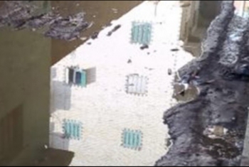  الصرف الصحي يهدد سكان الكفر القديم في بلبيس
