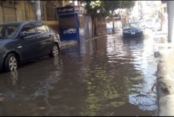  شوارع بلبيس تغرق في مياه المجاري قبل ساعات من 