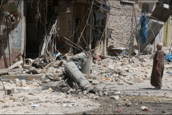  قصف خيمة عزاء ببرميلين متفجرين بحلب السورية