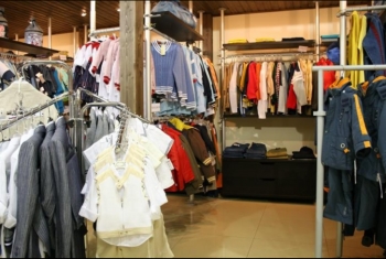  35 % ارتفاعا في أسعار الملابس بالسوق المحلية