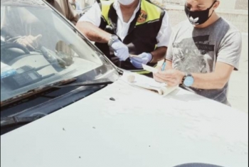  تغريم 56 سائق لعدم الالتزام بارتداء الكمامة بالزقازيق