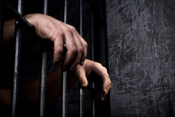  حبس متهم بالنصب على المواطنين لتسفيرهم للخارج بأولاد صقر