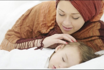  دراسة: نوم الأطفال مبكرًا يقلل خطر إصابتهم بالسمنة