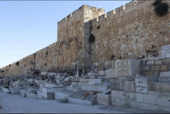  القدس.. الاحتلال يقتحم مقبرة 