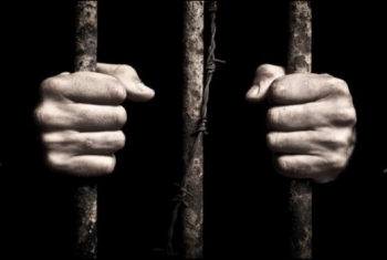  مطالب دولية للإفراج عن معتقل بسجون العسكر بعد تدهور حالة الصحية