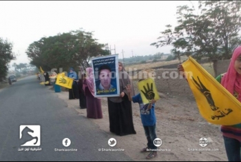  ثوار فاقوس يتظاهرون رفضاً للحكم الجائر بحق الرئيس مرسي