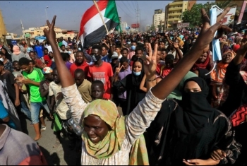  تظاهرات بالخرطوم رفضا للانقلاب العسكري في السودان