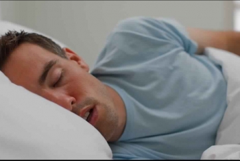  ماذا يحدث لجسم الإنسان عند تقليل عدد ساعات نومه؟