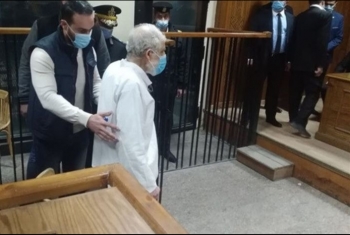  تأجيل هزلية محاكمة د.عزت وأبوالفتوح لجلسة 22 يناير