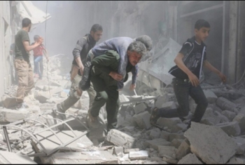  مقتل 13 وإصابة 21 مدنيًا في غارة للنظام السوري على إدلب