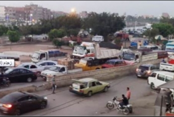  التوك توك يتسبب في أزمة مرورية داخل شوارع بلبيس