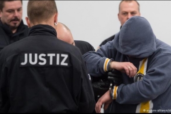  محاكمة ألمان بتهمة إرهاب لاجئين