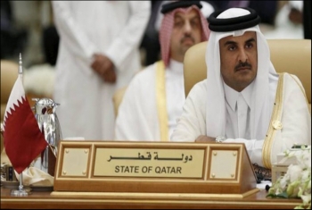  91 عالم يحرمون الحصار العربي لقطر