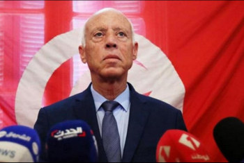  انقلاب في تونس.. قيس سعيد يقرر تجميد البرلمان وإعفاء رئيس الحكومة