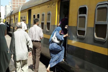  إصابة طفل سقط من القطار في كفر صقر