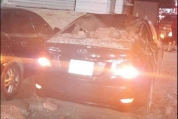  إصابة طالبين وتهشم 3 سيارات إثر انهيار جدار برج سكني بالزقازيق