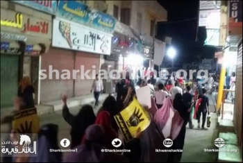  ثوار أبو حماد يواصلون تظاهرات 