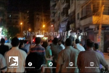  بالصور.. مسيرة لثوار الزقازيق امام مسجد الفتح ضمن فعاليات 