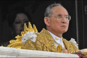  تايلاند تعلن وفاة أطول ملوك العالم بقاء علي العرش