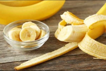  فوائد صحية لتناول الموز على الريق .. تعرف إليها