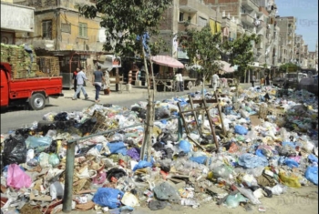  انتشار القمامة أمام المنازل فى منشية صالح بأبوكبير