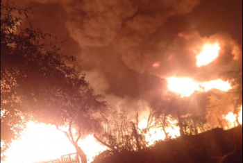  حريق هائل بمصنع إسفنج في الزقازيق