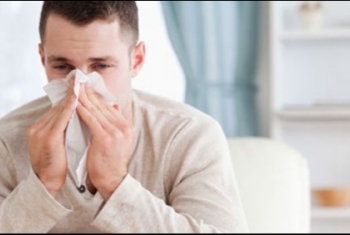  هل أنت مصاب بإنفلونزا أم بنزلة برد؟.. تعرف إلى الفرق