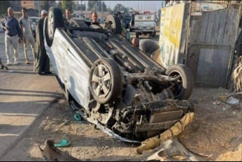  مصرع وإصابة 4 أشخاص من أبوكبير في حادث انقلاب سيارة بالإسماعيلية