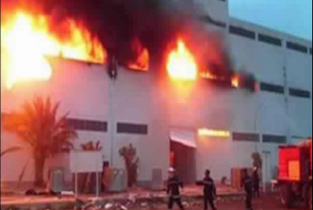  إصابة 4 عاملات في حريق مصنع عش غراب بالصالحية