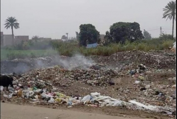  دخان القمامة يهدد صحة التلاميذ في (سعدون) ببلبيس