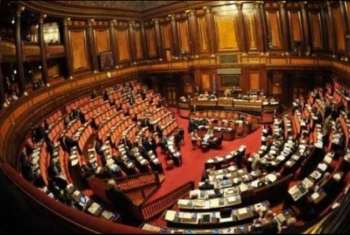  البرلمان الإيطالي يقر 