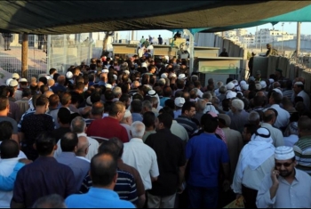  آلاف الفلسطينيين يتوافدون على الأقصى في الجمعة الثالثة من رمضان