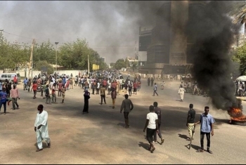  الشرطة السودانية تفرق وقفات احتجاجية ضد قرارات البرهان