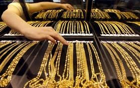  أسعار الذهب تنخفض 4 جنيهات وعيار 21 يسجل 631 جنيهًا للجرام