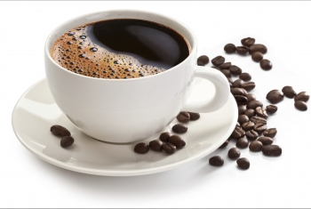  علماء: كوب قهوة أسبوعيا يحارب الأزمات القلبية والسكتات الدماغية