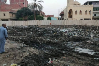  تغطية القمامة والصرف بالفراشة لمرور وزير الأوقاف بغزالة الخيس