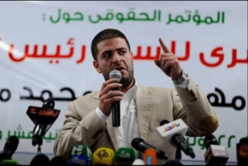  نجل مرسي يكشف ظروف اعتقاله واستهداف عائلته