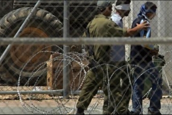  دخول 60 معتقلًا فلسطينيًا فى إضراب مفتوح عن الطعام  لنصرة أسير