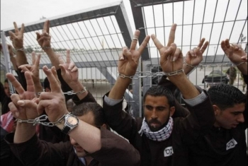  نقل أكثر من 20 أسير فلسطيني من المضربين عن الطعام للمستشفيات