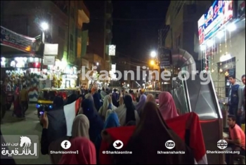  مسيرة ليلية لثوار أبوحماد تطالب بالقصاص للشهداء